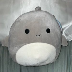 BNWT 8 inch squishmallow: Gordon the shark